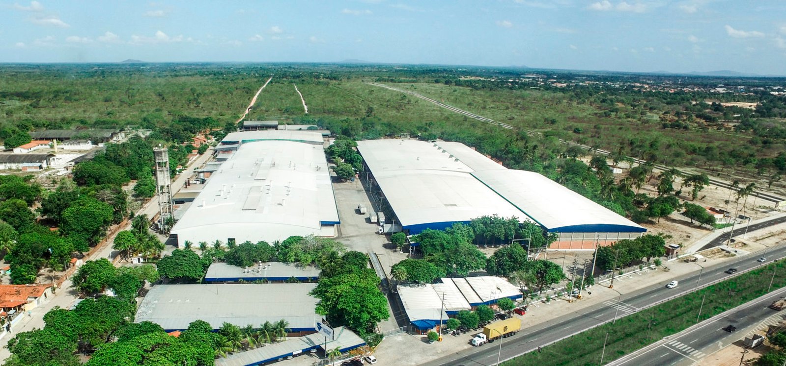 Fábrica da Santana Textiles em Horizonte Ceará com produção de denim sustentável.