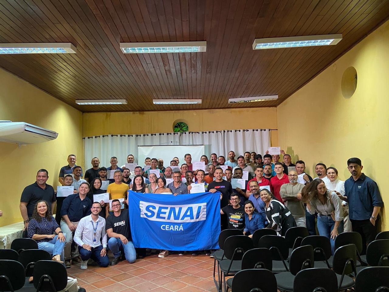 Iniciativa do Senai Ceará forma profissionais e impulsiona o uso de energia solar no interior cearense.