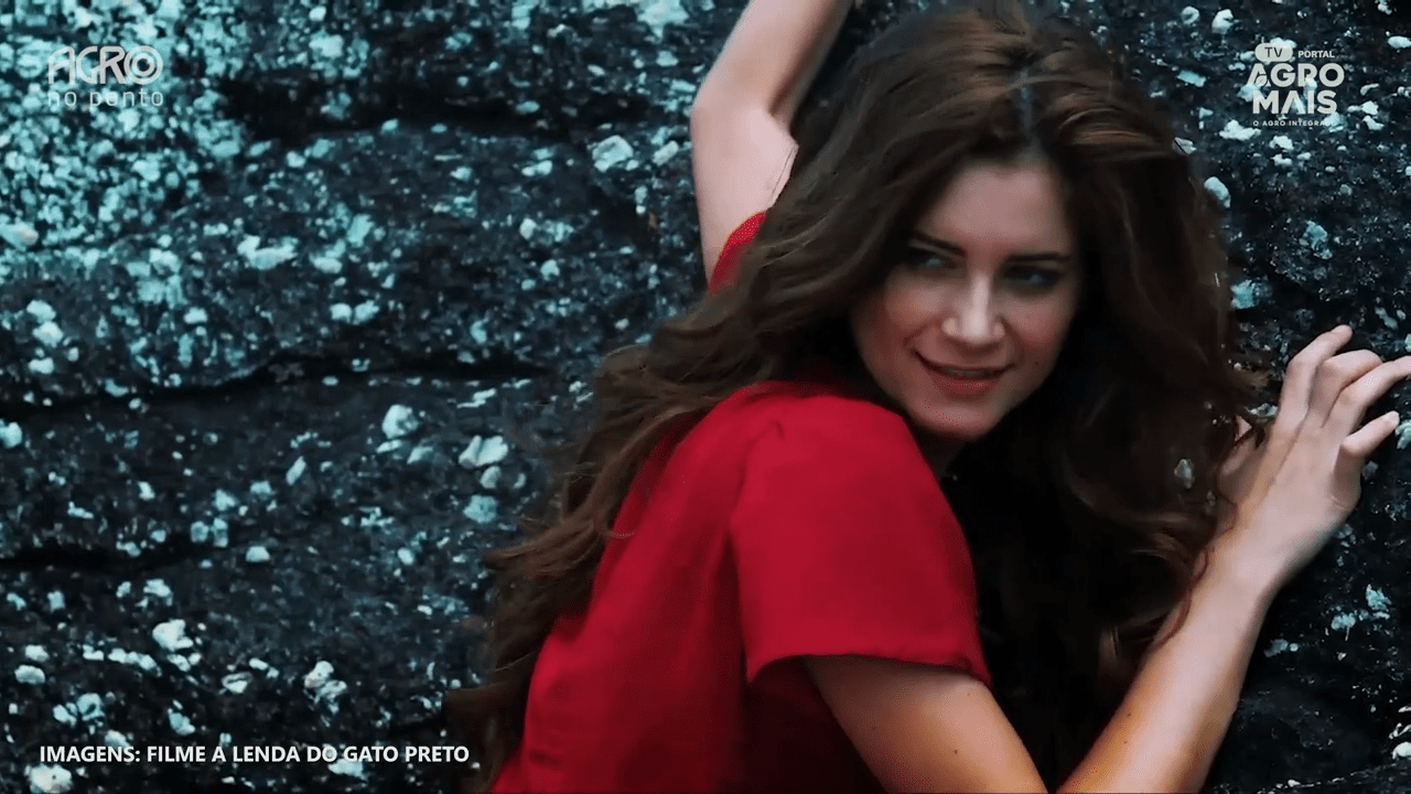 História inspirada na Menina Gato que marcou gerações no Sertão Central.