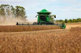 Referenciais em queda e pressão da colheita reduzem liquidez na soja.