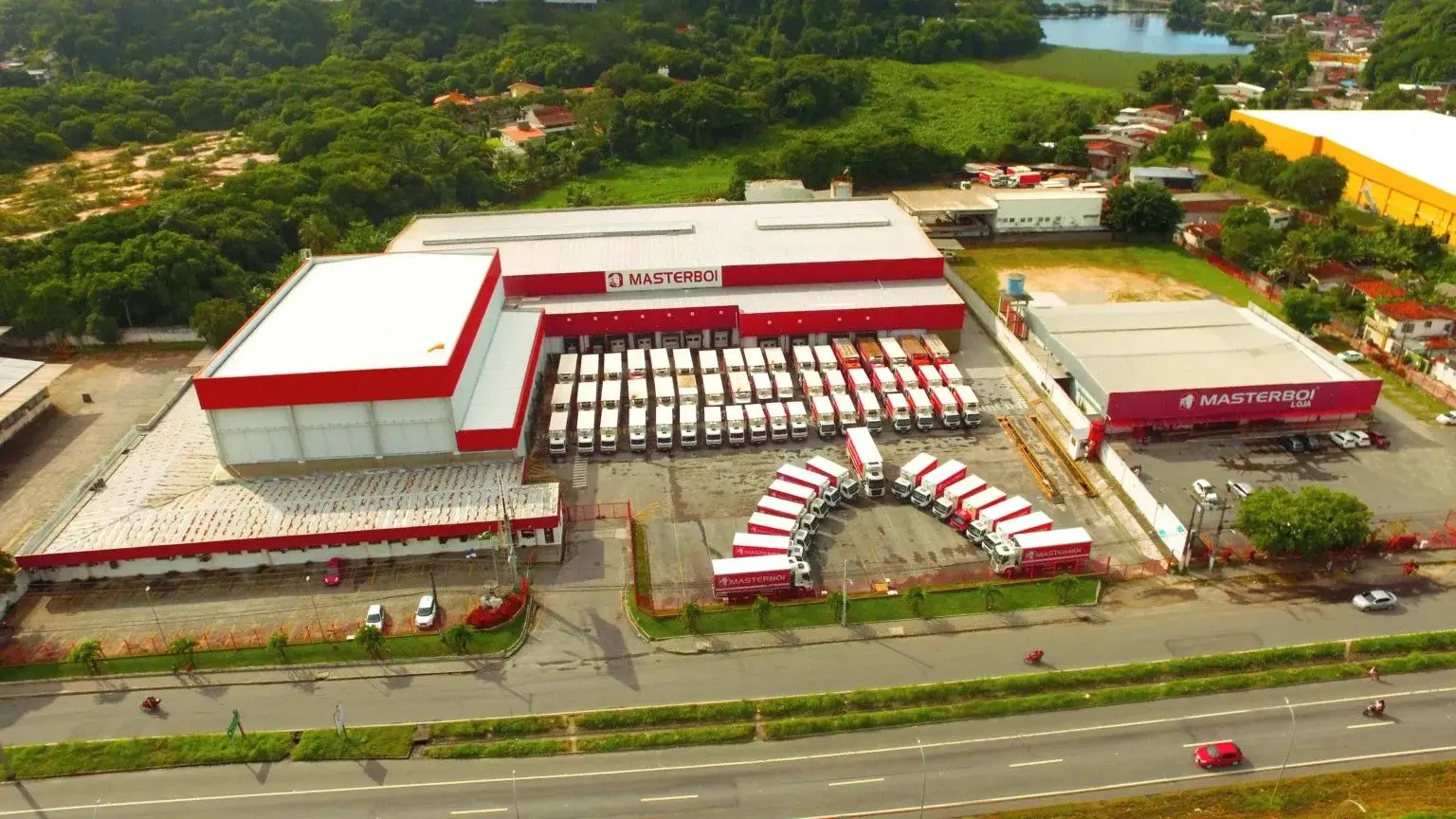 A Masterboi assina protocolo de intenções para instalação de frigorífico em Iguatu, no Sertão Central cearense, durante solenidade no Palácio da Abolição, em Fortaleza.