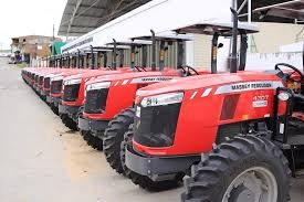 Em Caucaia, o governador Elmano de Freitas formalizou o maior aporte da história recente para o campo cearense no Dia de São José