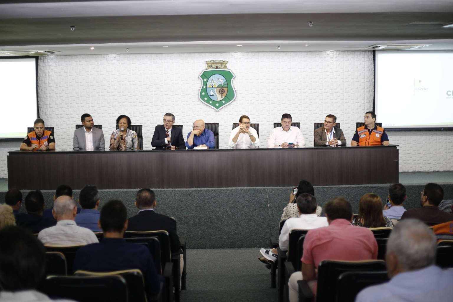 Regiões do Ceará registram volumes abaixo da média durante a quadra chuvosa, colocando culturas de sequeiro e pastagens em situação de alerta.
