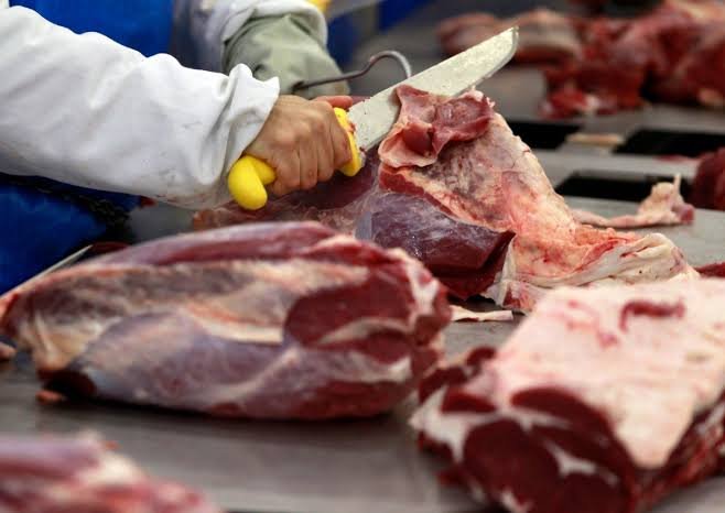 Exportações de carnes recuam em setembro e expõem concentração de mercados