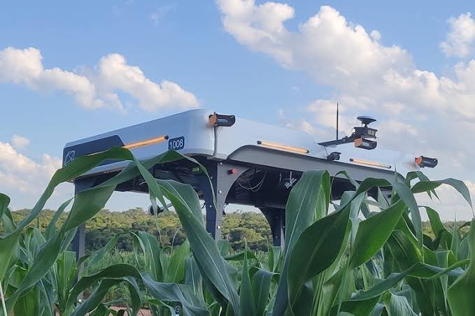 Robô agrícola brasileiro chega à Espanha para fase de testes