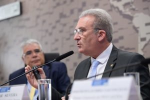 FAEC participa de debate no Senado Federal sobre a produção de Caju