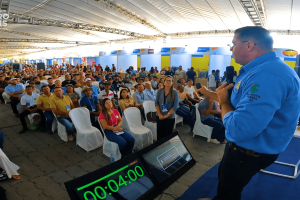 Produtores e agroindústrias participam do ENEL 2025 em Quixadá, capital do queijo e do leite no Ceará.
