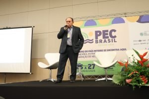 Cristiano Maia leva auditório lotado na PEC Brasil 2026 com palestra sobre carcinicultura