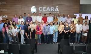 Técnicos apresentam as plantas sanitárias para agroindústrias familiares