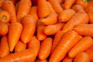 Preços de Cenoura e Tomate Despencam nos Mercados com Queda de Até 47%