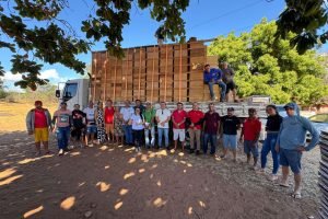 Entrega de equipamentos do Projeto São José para agricultores familiares no Ceará