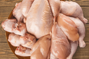 Produção de carne de frango no Brasil com embalagens prontas para exportação