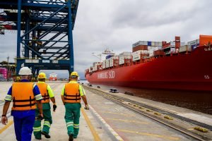 Portos reagem ao USDA com alta acima de R$ 150/sc 