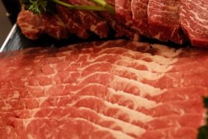UE suspende importações de carnes brasileiras a partir de 3 de set.