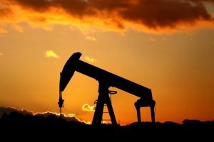 EUA revogam licença de petróleo iraniano após ataques no Estreito de Ormuz