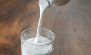 CNA propõe modelo operacional para negociar leite com base em preço fixado