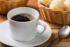 Fazenda de café no Brasil enfrentando desafios climáticos